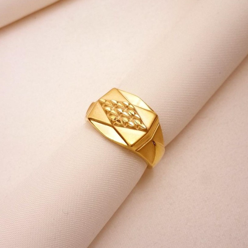 Ring thumbnail 1